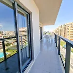 Rocha Tower Light Апартаменти