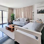 Apartment Rocha Tower Light